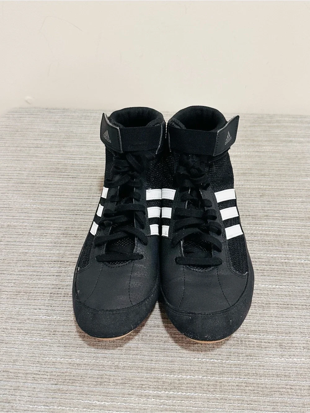 Adidas HVC 2 Mens Size 8,5 Black White Gum Athletic Wrestling Shoes Sneakers